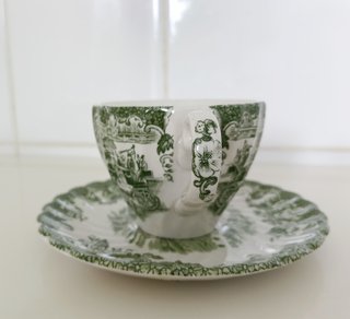 🇬🇧 JOHNSON BROS Taza y platito porcelana inglesa