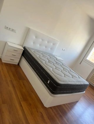 Letto a scomparsa con materassi viscoelastici