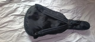Guitarra Admira,funda, accesorios,prec.negociable