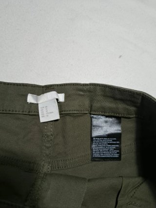 Pantalón corto H&M verde militar