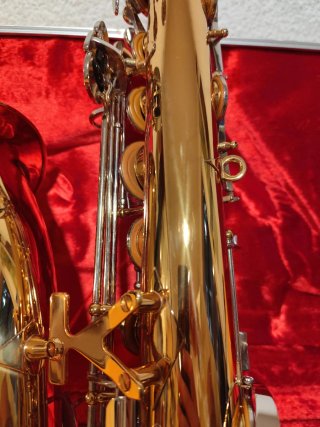 Saxofón Tenor King 662