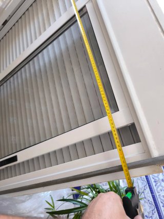 Ventana aluminio con persiana