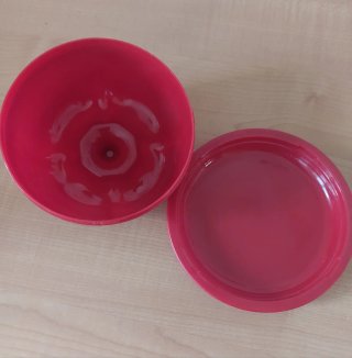Contenitore vintage in plastica peperone rosso
