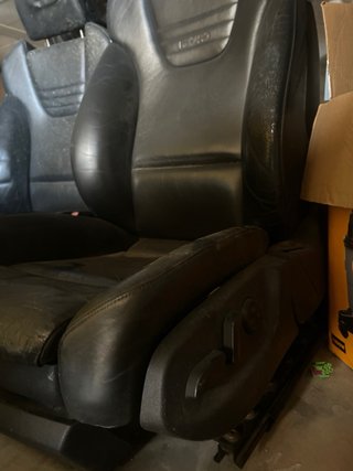 Asientos Recaro Cuero estaban montados en audi S6.