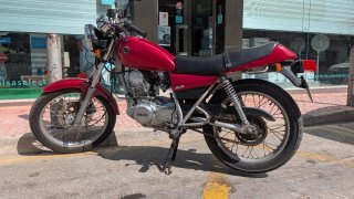 Yamaha SR250 Naked