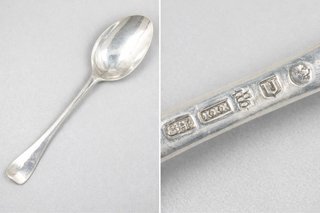 Cuchara de plata con marcas
