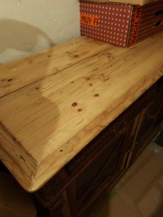 Muebles antiguos de nogal tallado