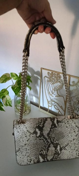 Bolso Guess animal print
