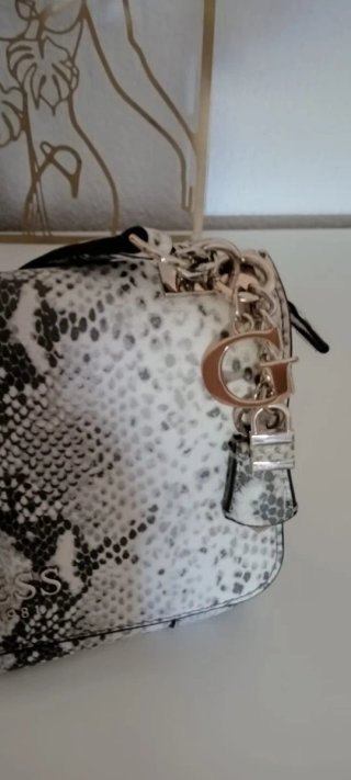 Bolso Guess animal print