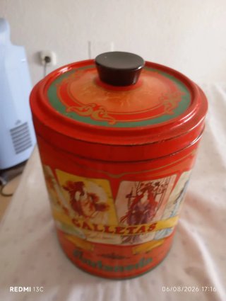 Bote galletas Fontaneda antiguo