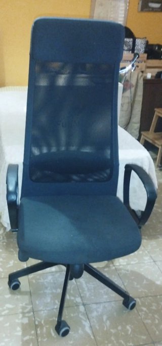Silla de escritorio con ruedas