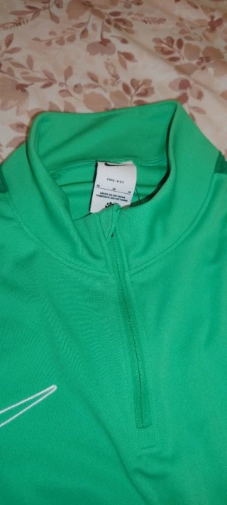Camiseta Nike manga larga verde Talla M
