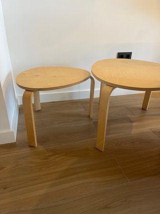 Mesa auxiliar de madera de Ikea (descatalogada)