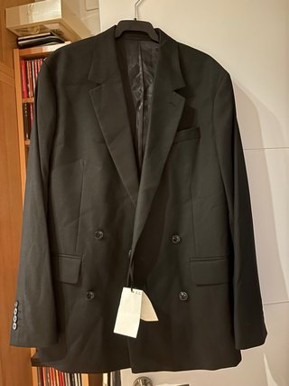 Americana Hombre Cruzada Negra. Talla 48. Nueva