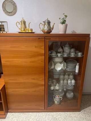 Mueble de salón madera y cristal