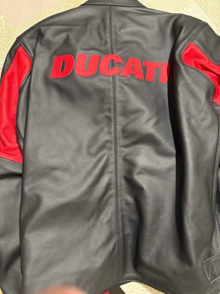 Chaqueta Ducati Negra y Roja (DAINESE) ORIGINAL