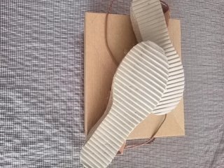 Sandalias de ante con cuña