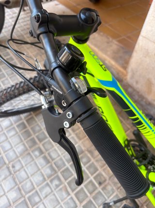 Bicicleta Decathlon ST500 Talla 24 / hasta 8/12 añ