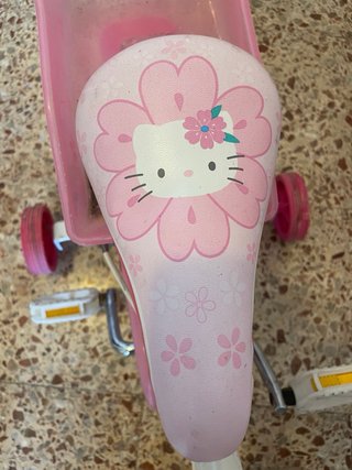 Bicicleta infantil Hello Kitty rosa