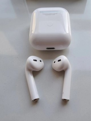 Apple AirPods 2ª Generazione