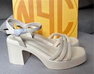 Sandalias Merkal Tacón Beige Talla 39