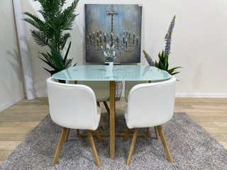 Mesa cristal templado y 4 sillas comedor