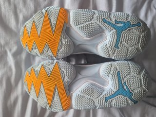 Nike Air Why Not .6 Gris/Naranja
