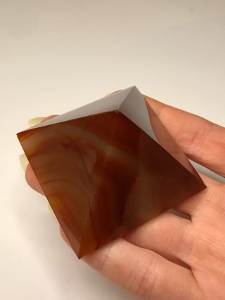 Piramide Agata Corniola 5,5cm da collezione