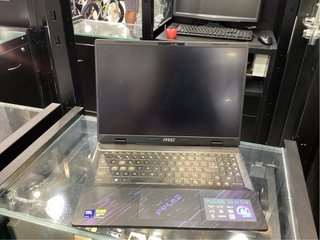 Portátil Gaming MSI Pulse 16
