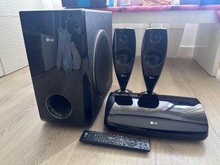 Altavoces 2.1 LG Negros