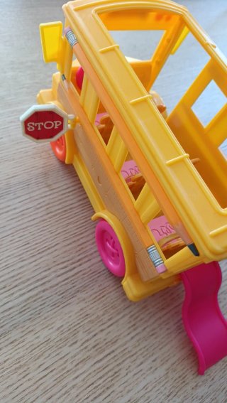 Autobús escolar Lalaloopsy Mini