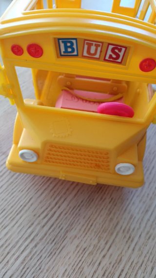Autobús escolar Lalaloopsy Mini