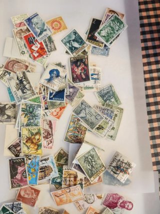 2. Lote 550 sellos variados de España