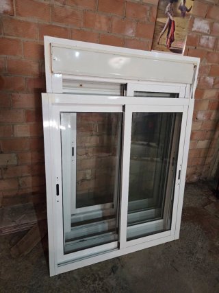 Ventana corredera aluminio blanca