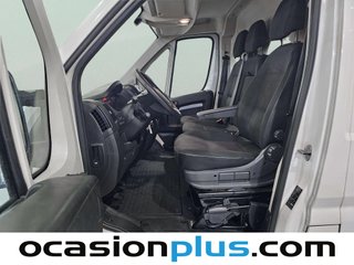 Peugeot Boxer Furgon BlueHDi 140 S&S Pack 335 L2H2 103 kW (140 CV)