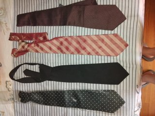 Corbatas, pajaritas y tirantes
