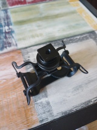 Soporte amortiguado MOVO para grabadoras.