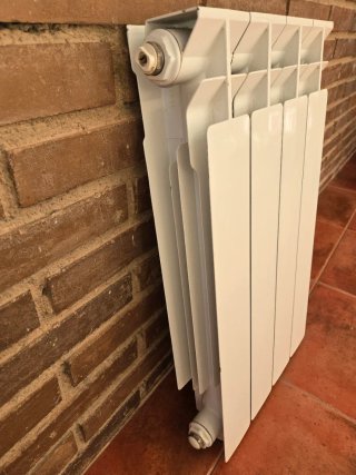 Radiador calefacción aluminio blanco 4 cuerpos