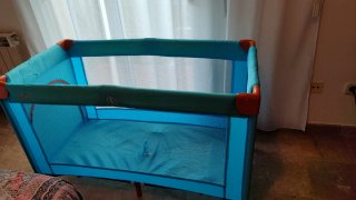 Cuna de viaje azul y naranja BRUIN