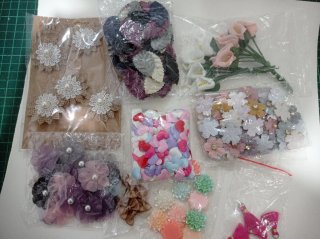 Lote Abalorios Manualidades Flores y Hojas