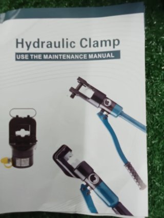 Pinza crimpatrice idraulica con matrici