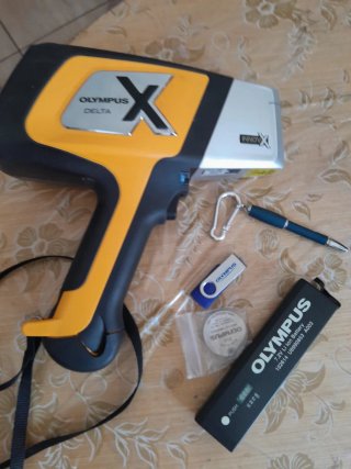 XRF Olympus DELTA DP-4000 Portátil