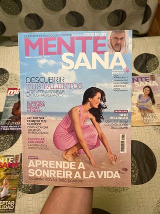 Lote de 11 revistas + regalo de 2 libros