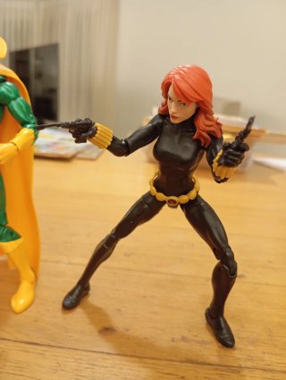 Varias figuras Marvel Legends Retro Series REBAJAS