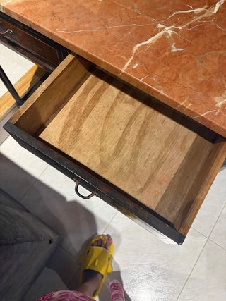 Tocador antiguo madera mármol