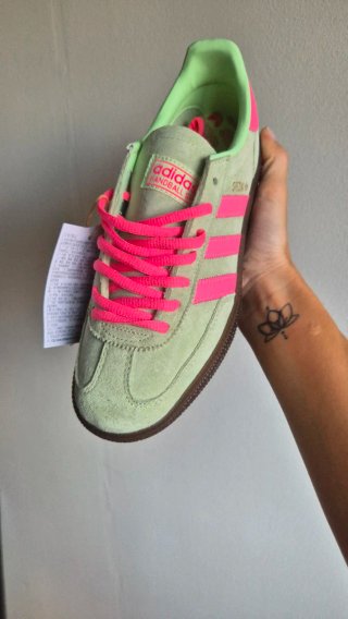 Adidas Spezial verde y rosa