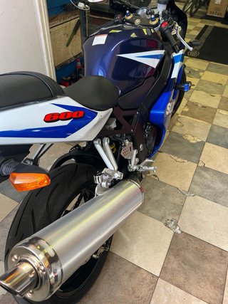 Suzuki GSXR 600 2005