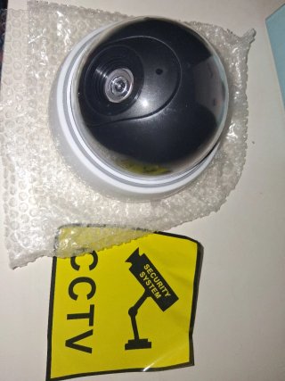 Cámara ficticia marca domo Otio
