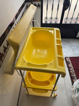 Cambiador- bañera bebé completo