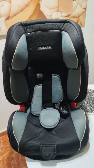 Silla coche Isofix XOMAX negra/gris